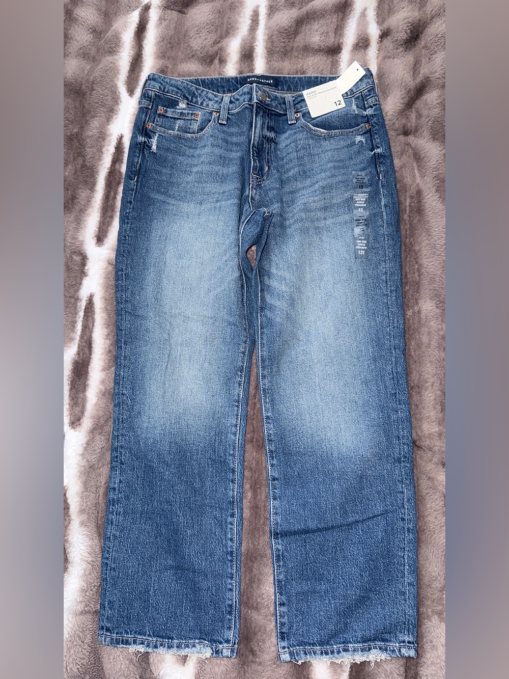 Aeropostale Women's Medium Wash Straight Leg Jeans